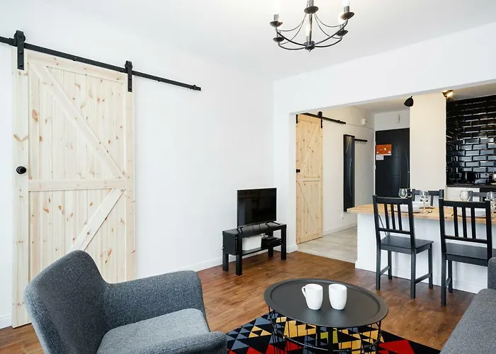 Apartment First By Renters