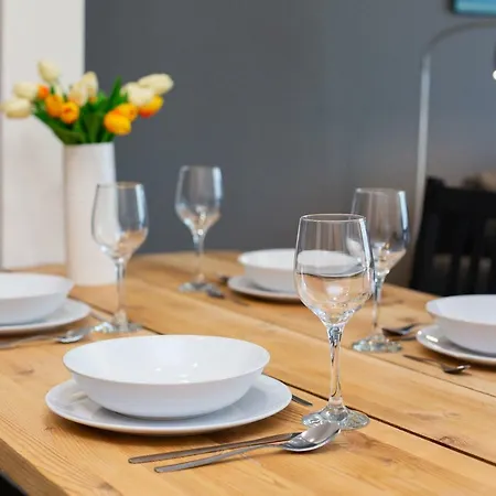 First By Renters Appartement *