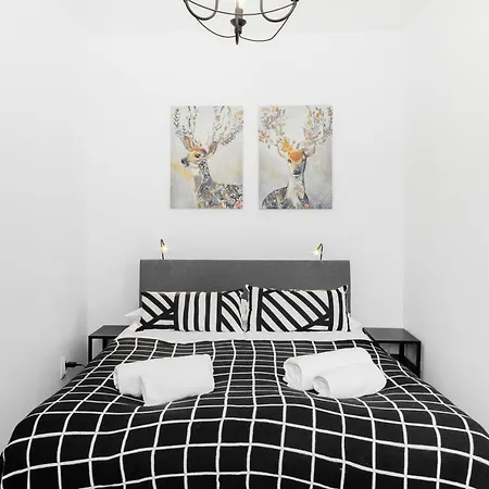 Apartament First By Renters Warszawa