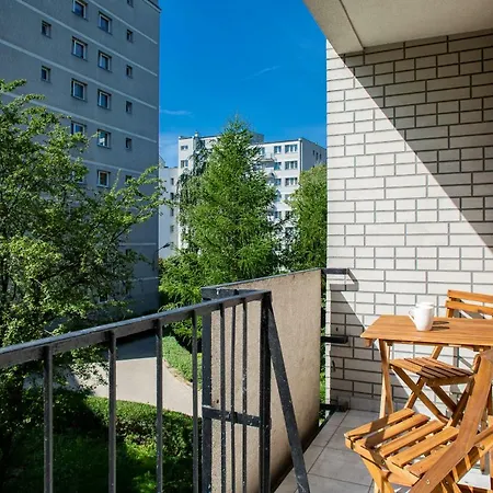 First By Renters Apartament