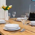 First By Renters Apartamento *