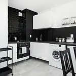 First By Renters Apartamento *