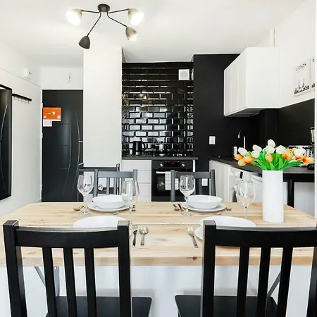 Apartamento First By Renters Varsóvia